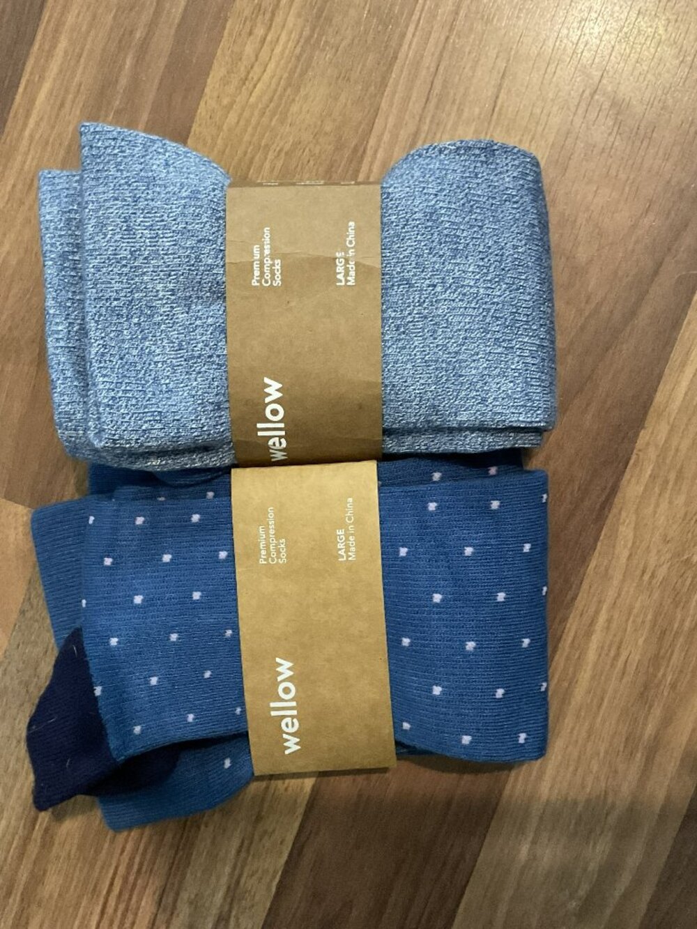 wellow compression socks size large set of 2